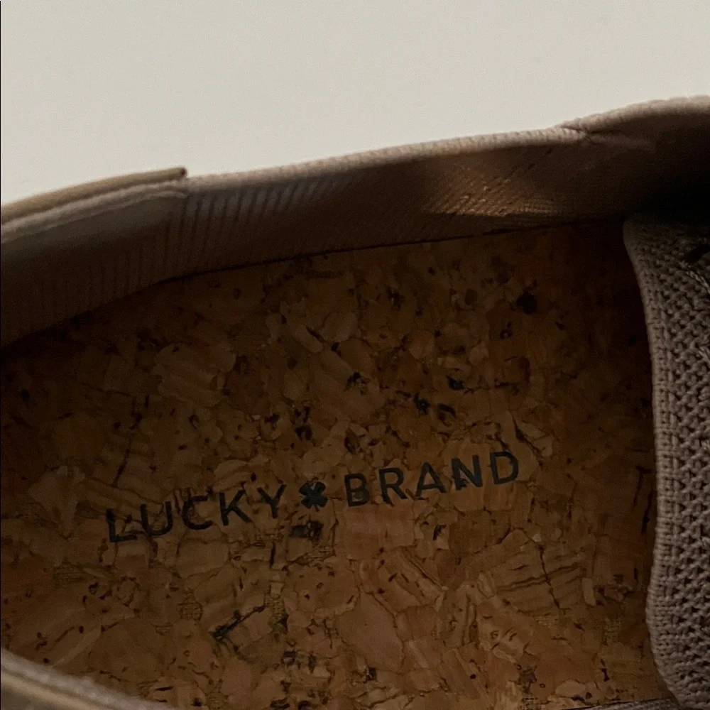 Lucky Brand Women Taupe Knit Lace-Up Sneakers Combine with‎ style and comfort